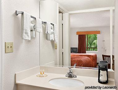 Days Inn By Wyndham Jacksonville South Memorial Hospital Buitenkant foto