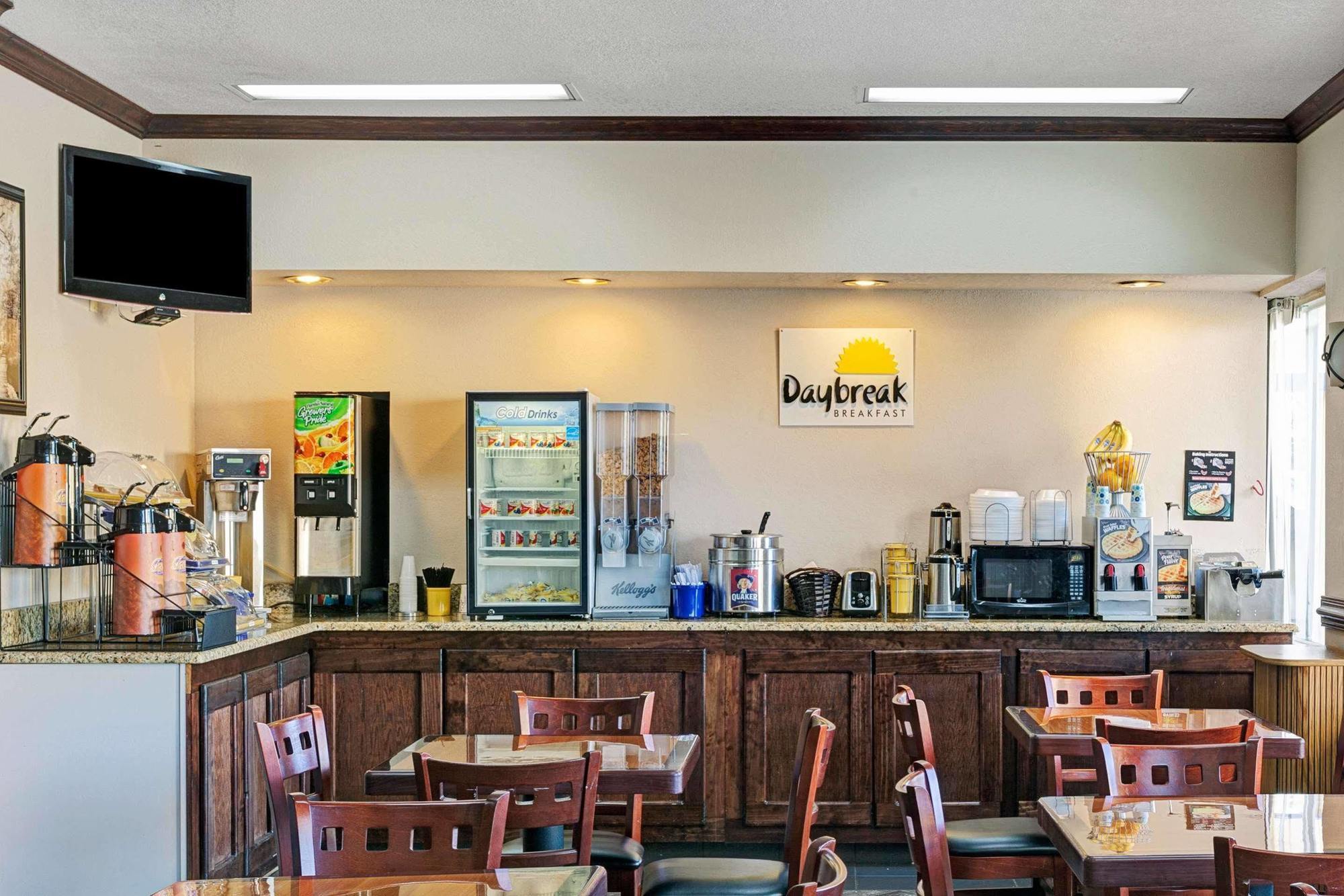 Days Inn By Wyndham Jacksonville South Memorial Hospital Buitenkant foto