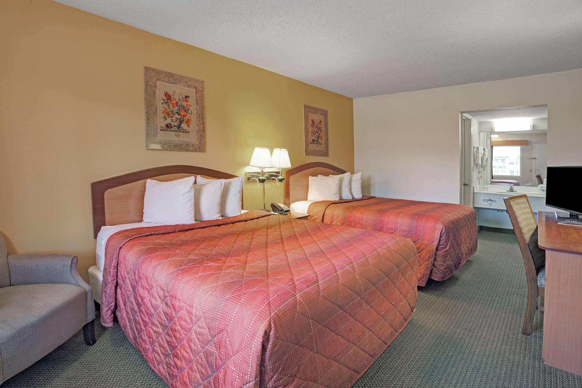 Days Inn By Wyndham Jacksonville South Memorial Hospital Buitenkant foto
